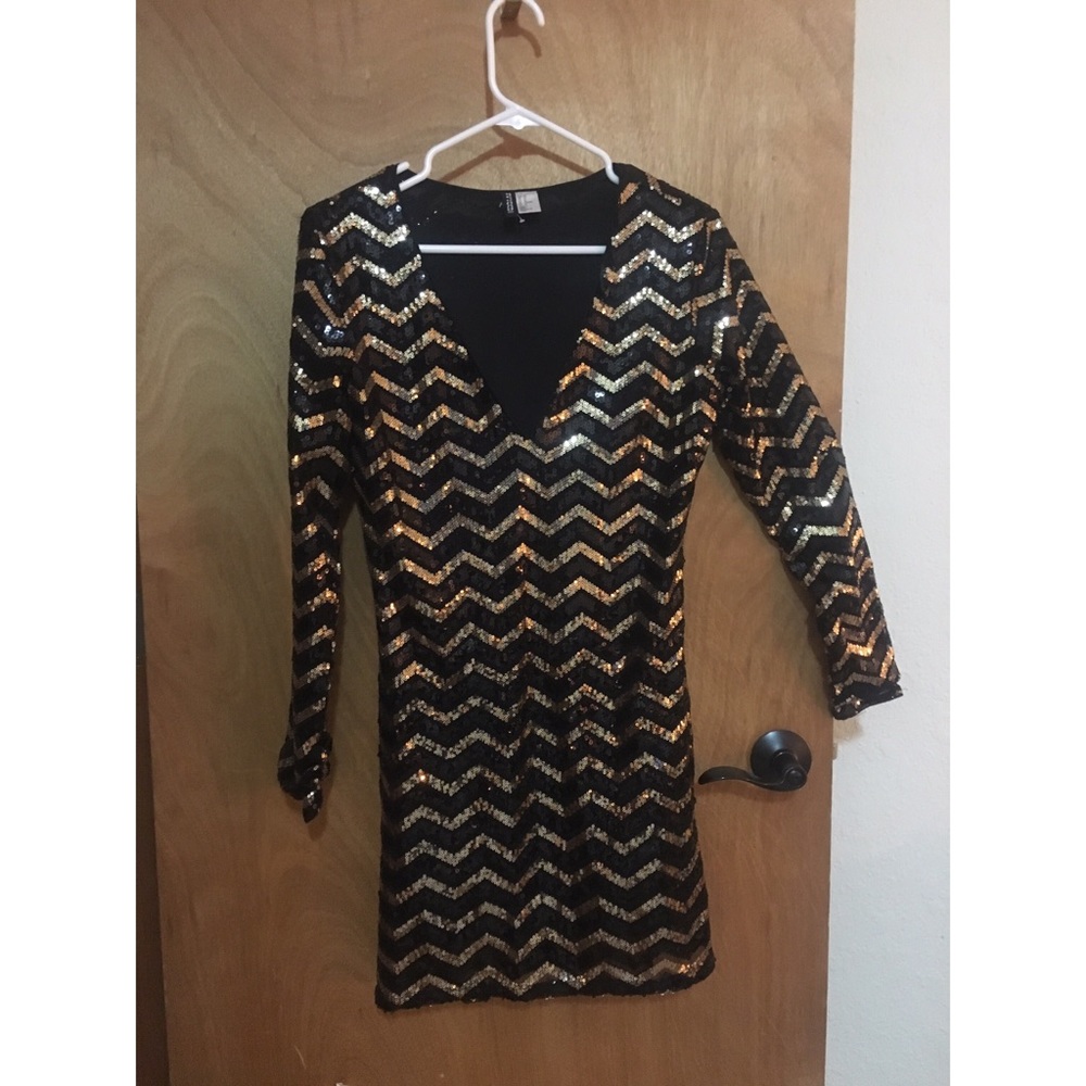H&M Divided Sequin Long Sleeve Mini Dress